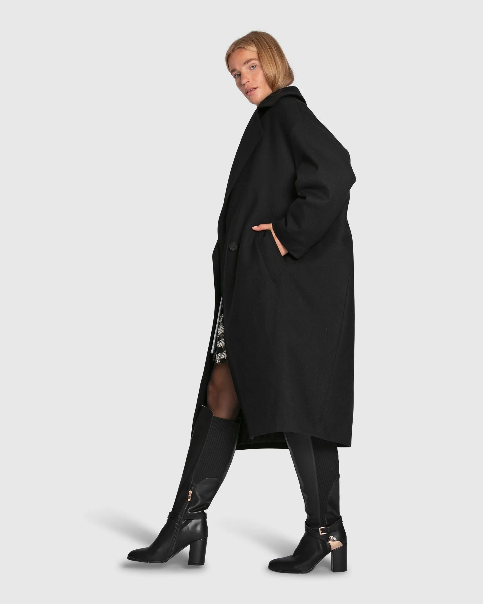 Adventure Lifetime Coat - Black