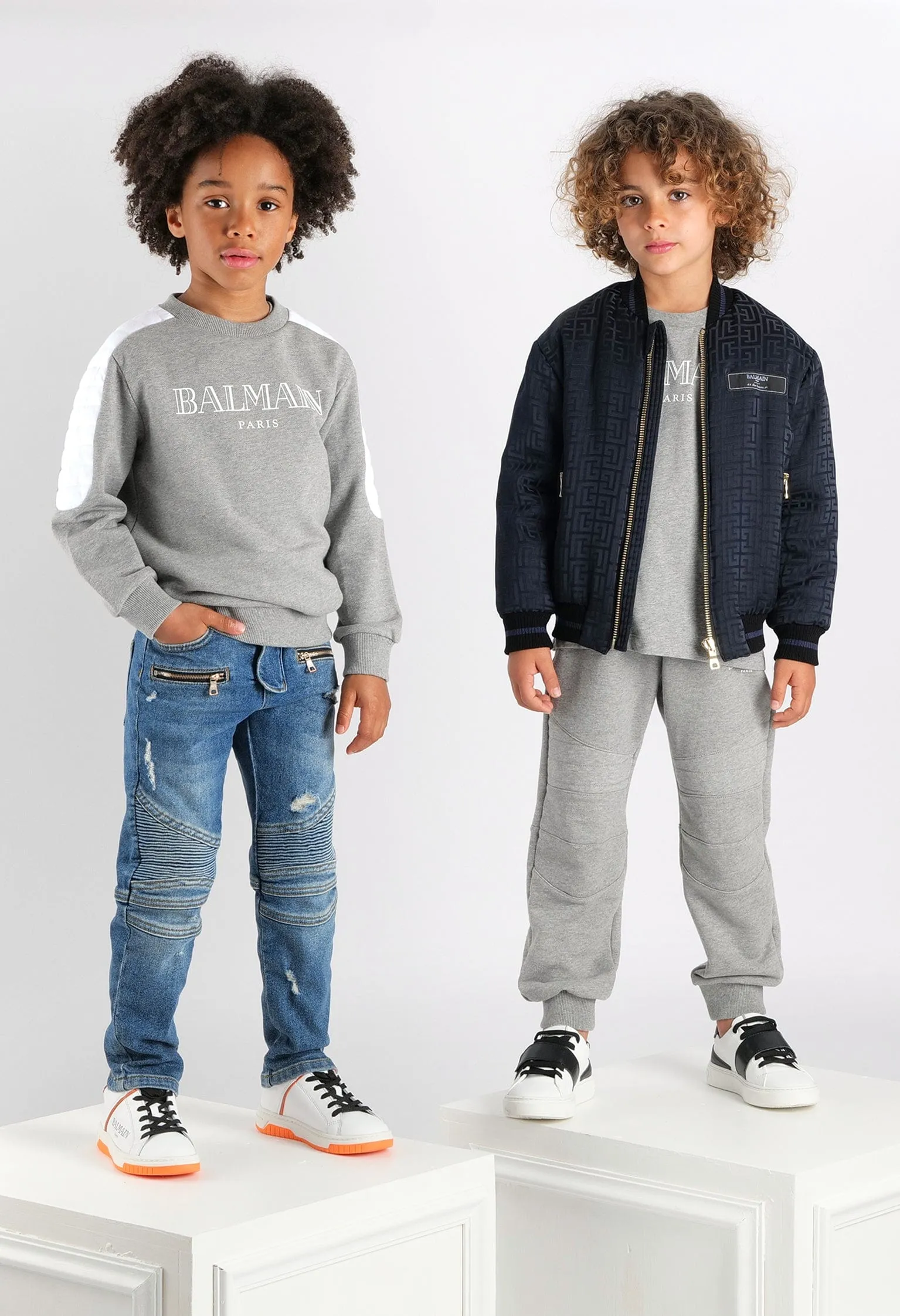 Balmain Boys Logo Sweatshirt in Grey