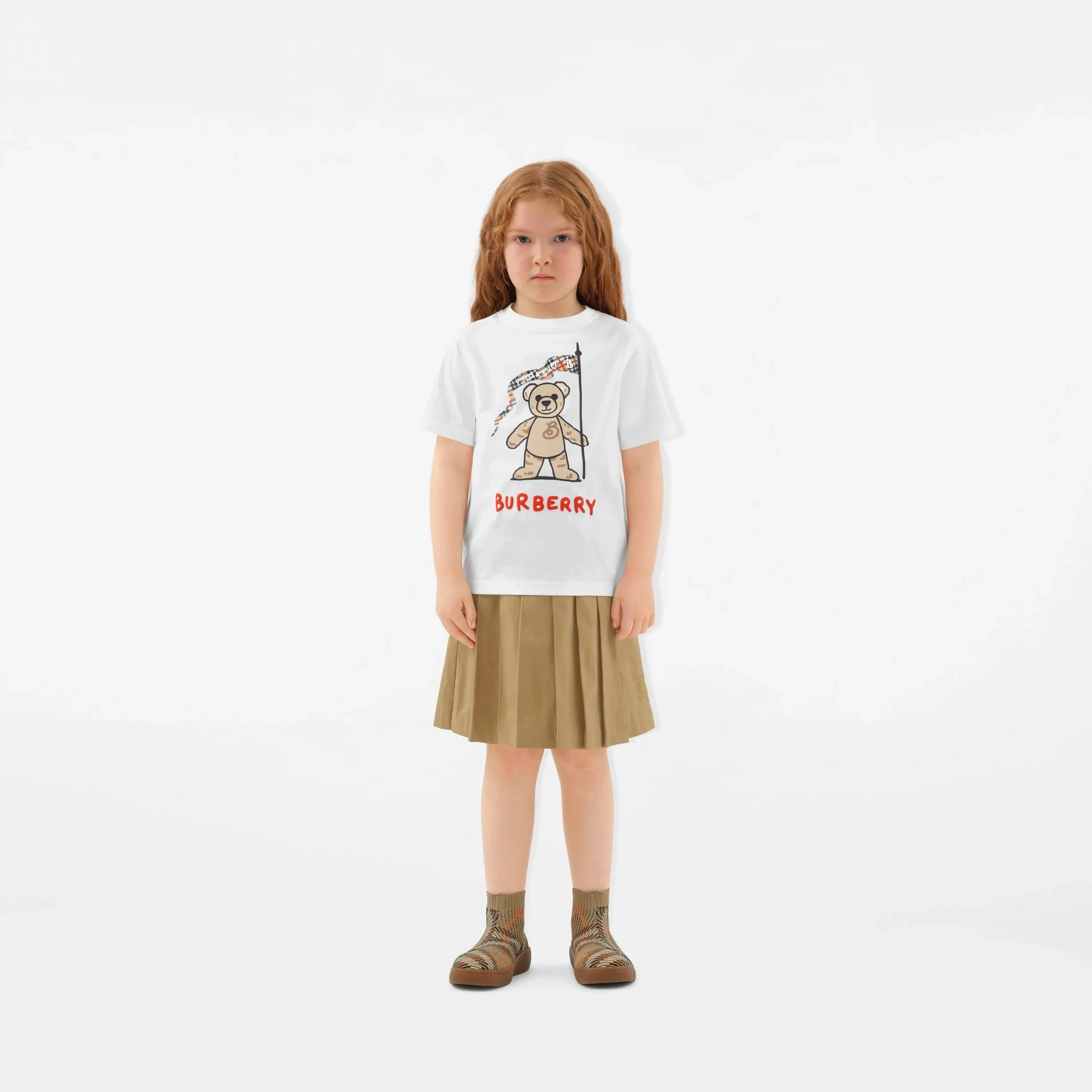 Burberry Kids Cedar Bear Flag T-Shirt in Ivory