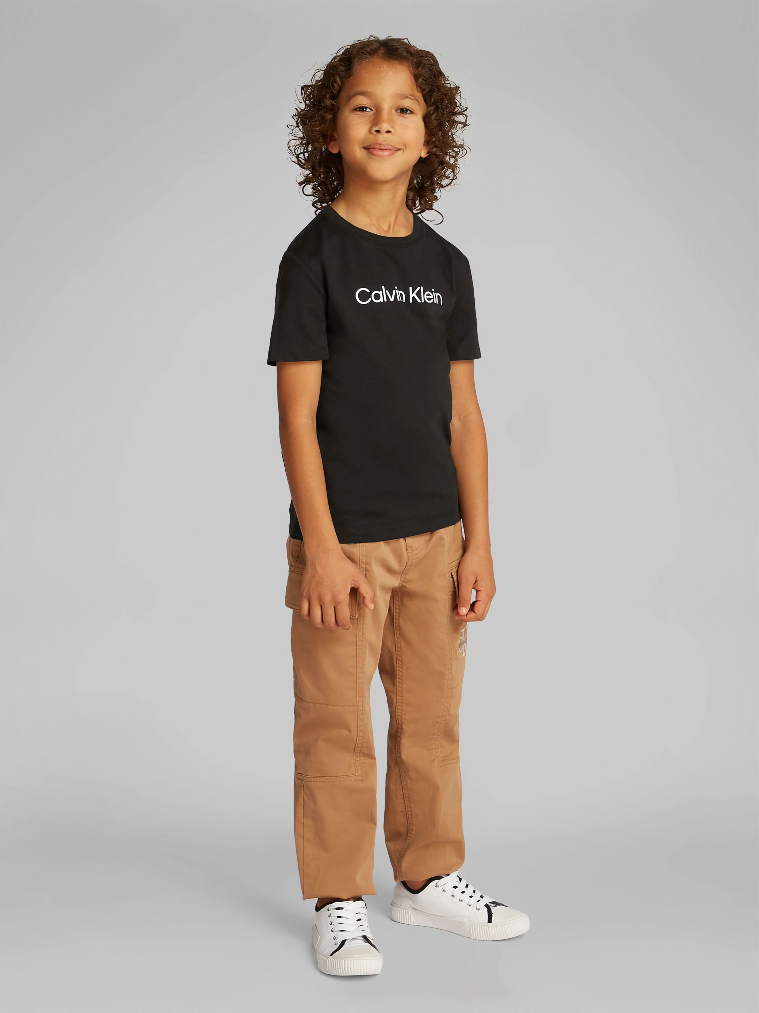 Calvin Klein Kids Logo T-Shirt in Black
