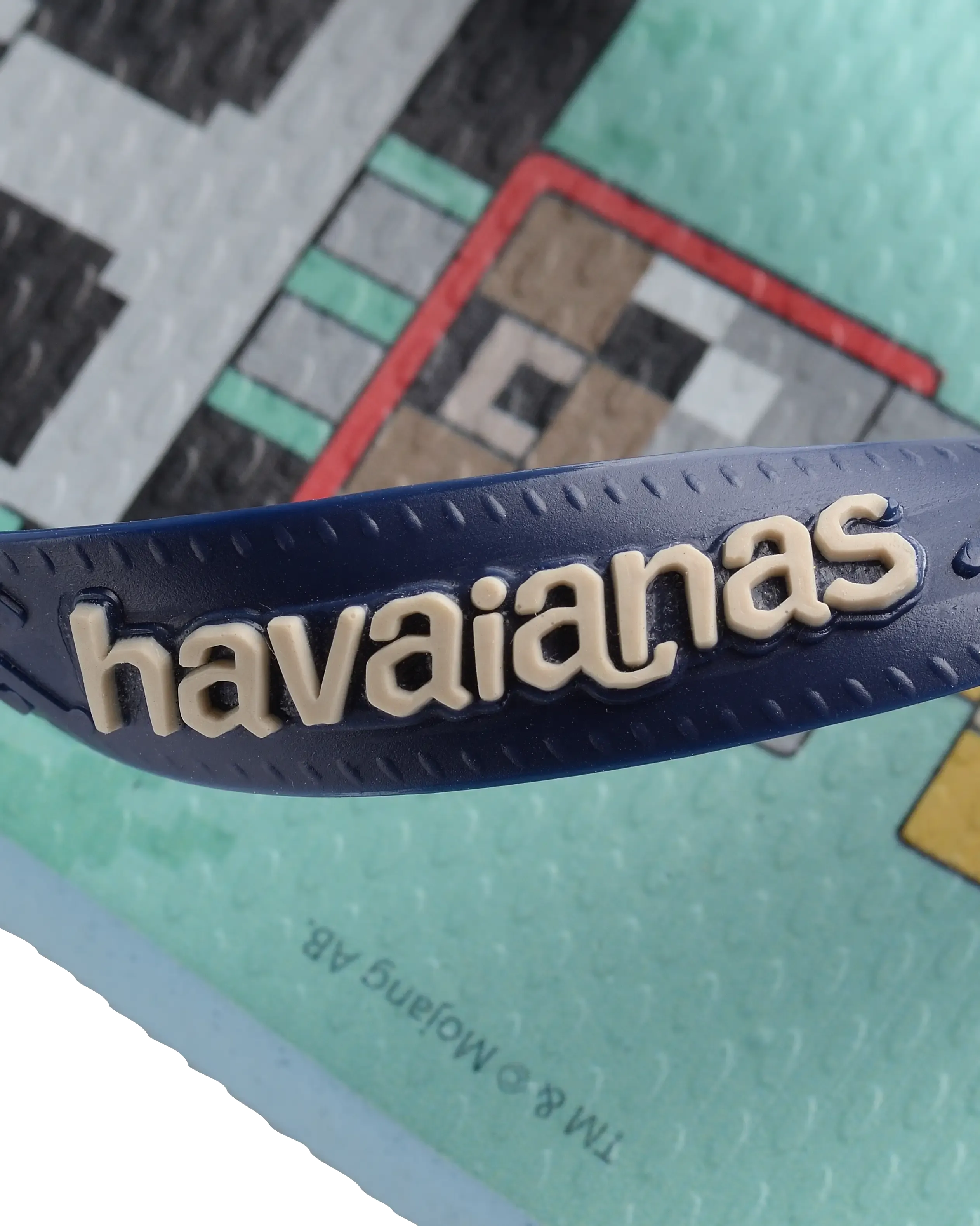 Havaianas Shoes Boys Minecraft Flip Flops in Lavender Blue