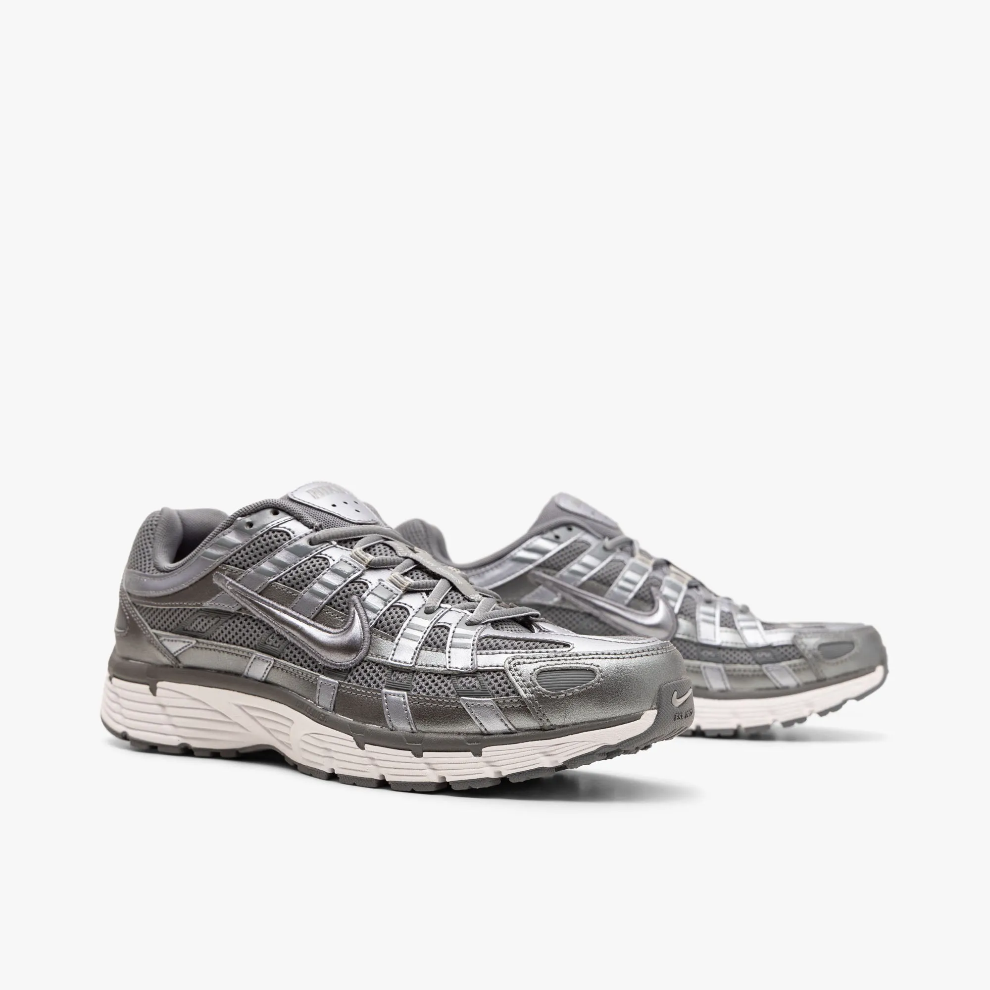 Nike Footwear Nike P-6000 / Metallic Cool Grey / Cool Grey - White