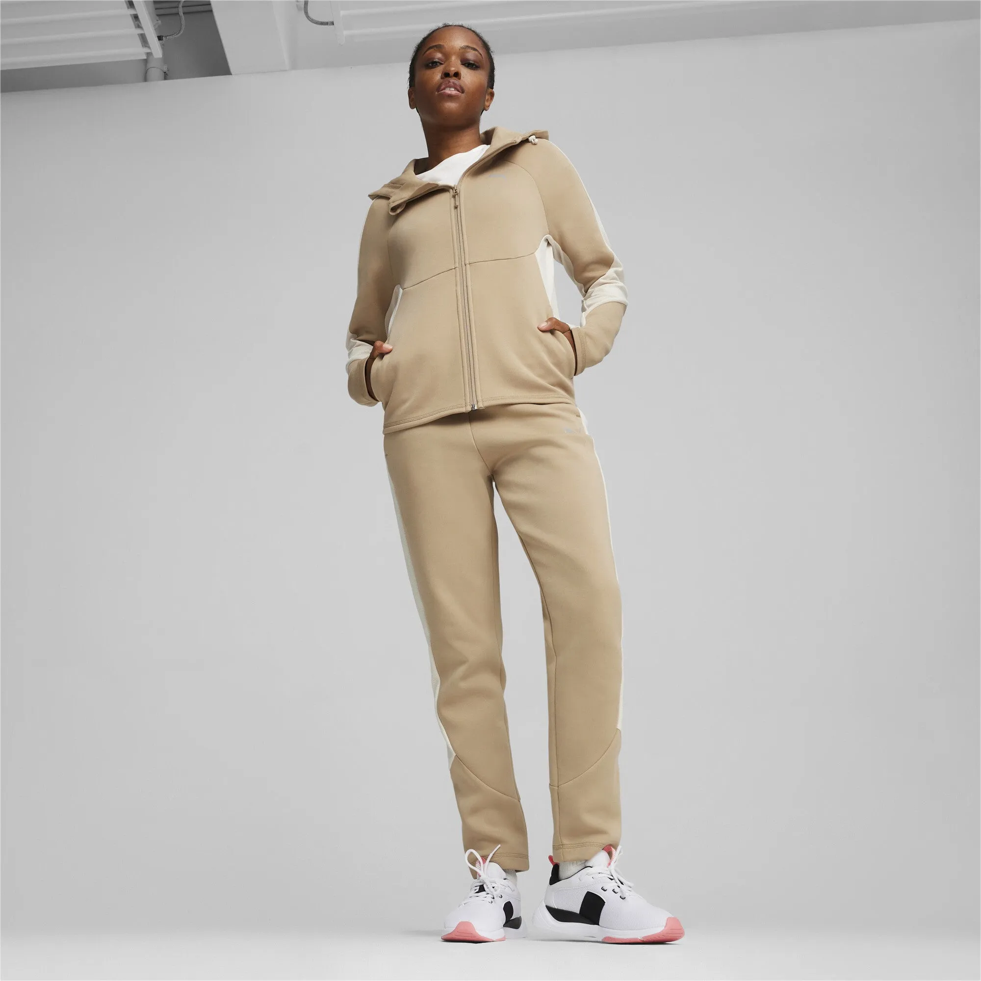 PUMA Women's EVOSTRIPE Sweatpants
