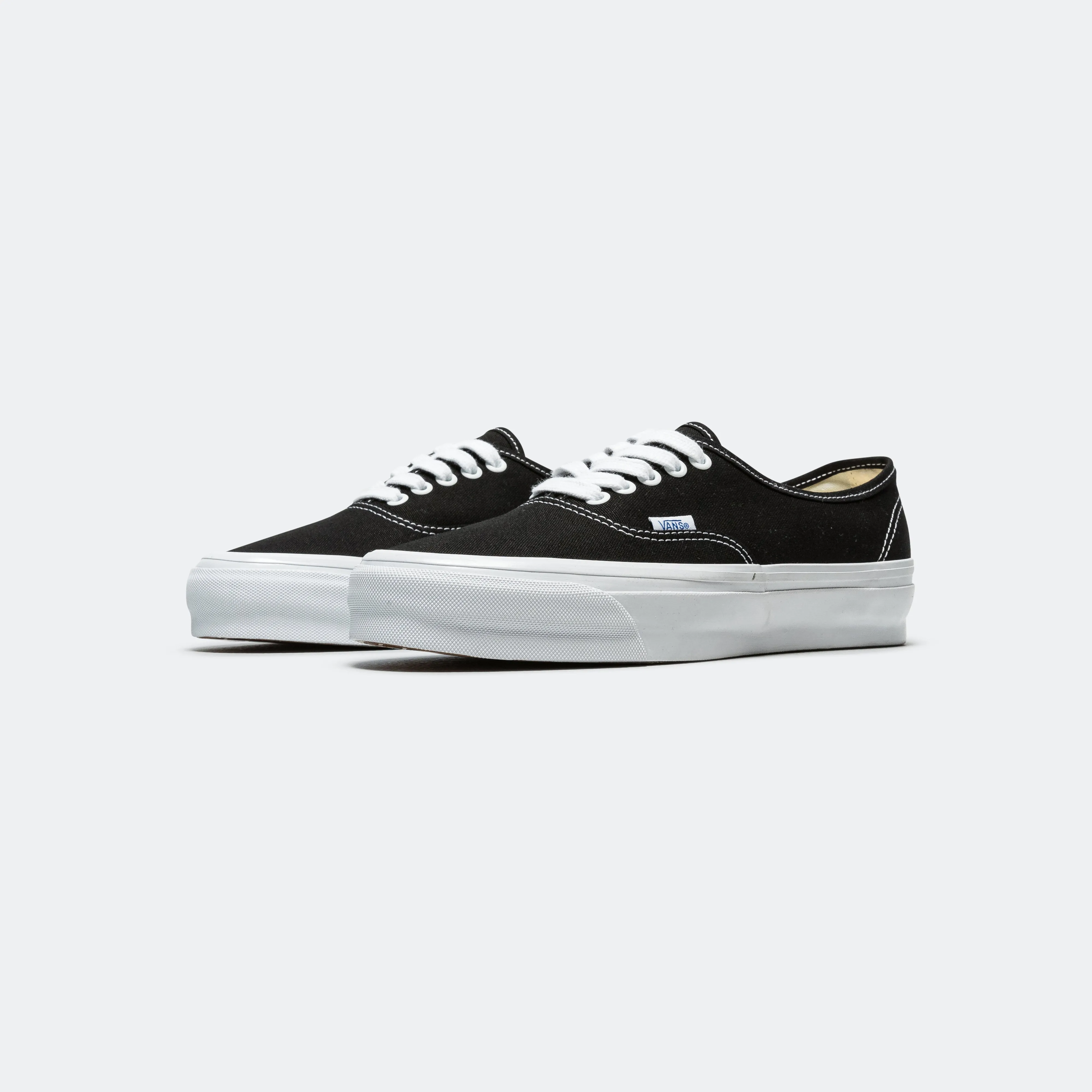 Vans Shoes Authentic Reissue 44 LX - Black/White